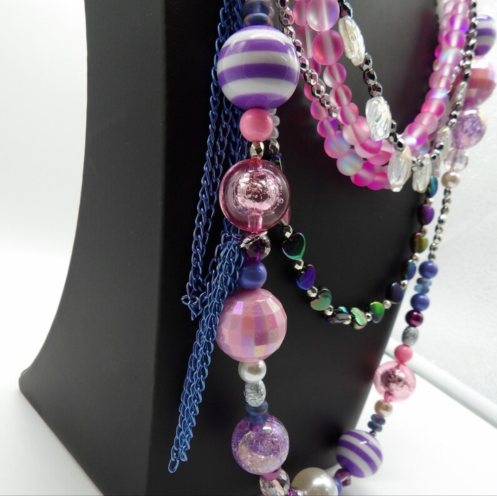 🆕️ Pink & Purples Multi Layered Necklace - Picture 9 of 10
